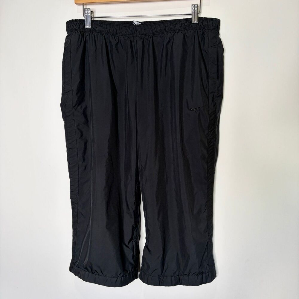 Nike Capri Cropped Pants Windbreaker Athletic Black Pull On Womens Size Large